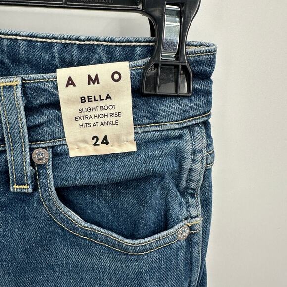 AMO NWT Bella Slight Boot Crop Denim Jean in Crush // 00 - Picture 8 of 15